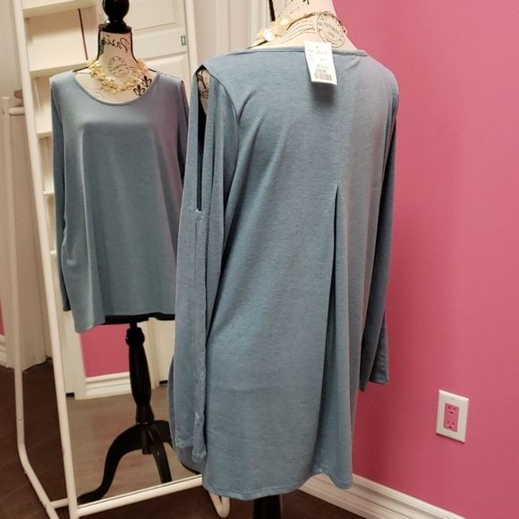 NWT 💟 Strazzi Blue Sweater Blouse Top - Picture 3 of 9